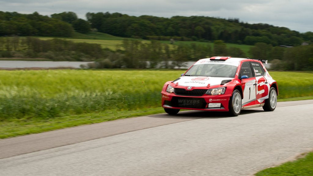 Kristian Poulsen og Ole Frederiksen kørte deres Skoda R5 til den øverste podieplads i 2. afdeling af Danmarksmesterskabet, Autoplus Dansk Super Rally
(Foto: rallypics.dk – Viggo Johansen)